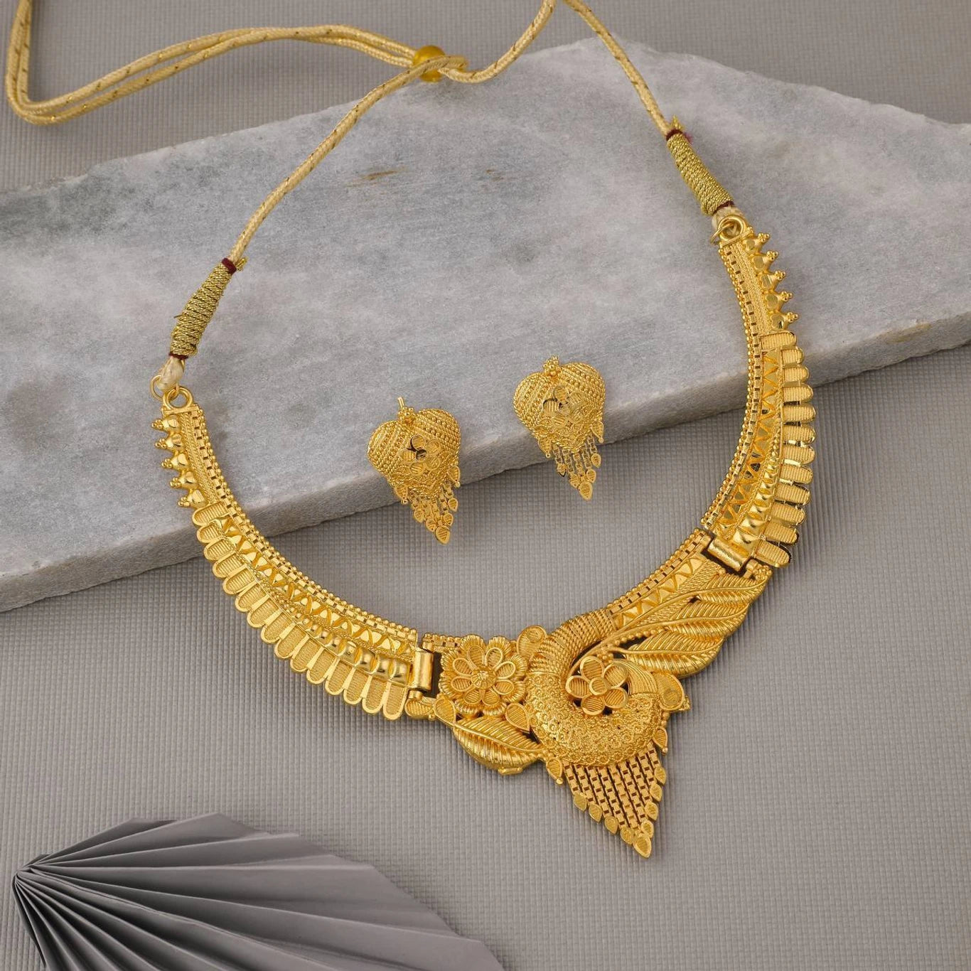 Traditional Gold-Plated Floral Necklace Set with Matching Earrings