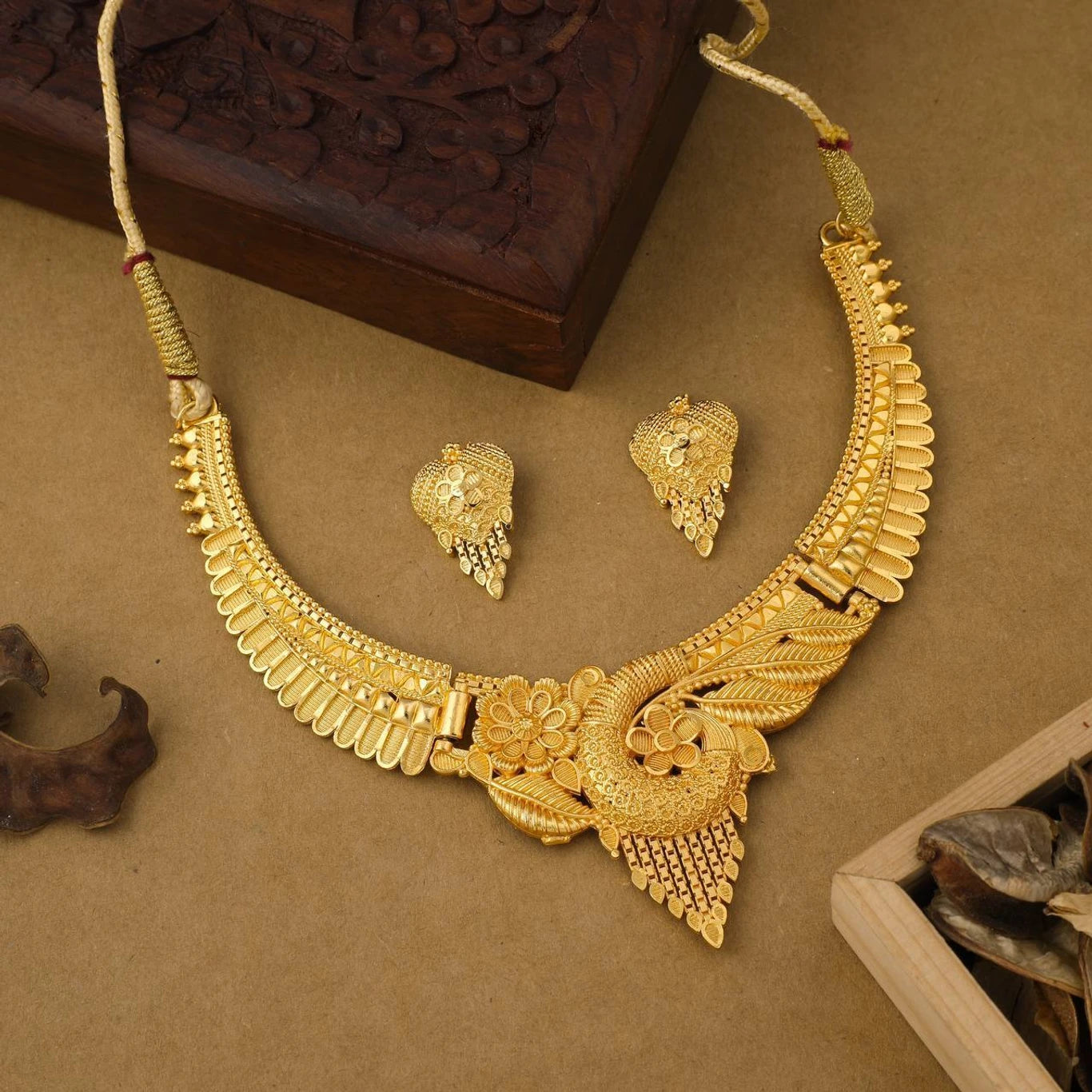 Traditional Gold-Plated Floral Necklace Set with Matching Earrings
